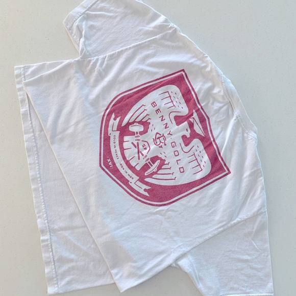 BNWT Benny Gold Iron in War Pocket Tee - Picture 3 of 8